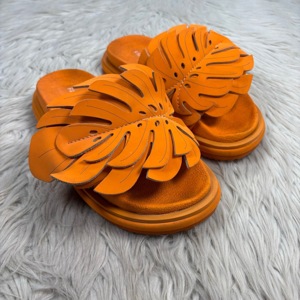 Farm Rio Women's 7 Orange Monstera Anatomic Slide Sandal Resort Beach Vacation